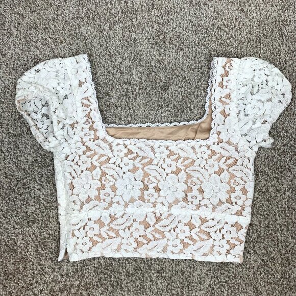 NWT LOTTIE MOSS Pacsun Milkmaid Puff Lace Crop Top - Picture 8 of 8